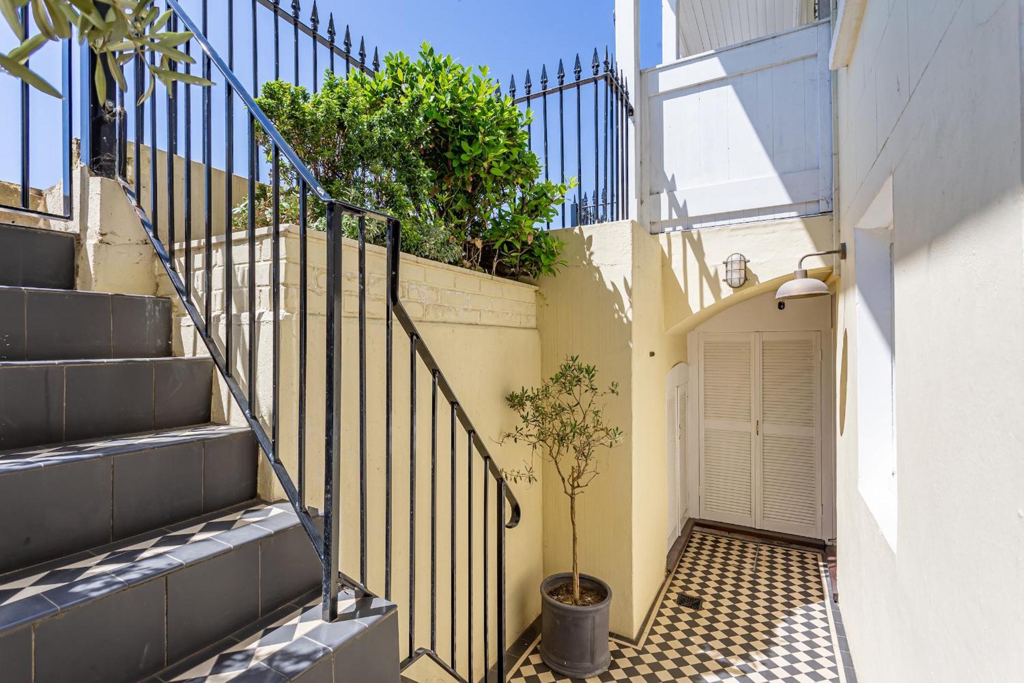Beaches Brighton - Luxury Seafront Accommodation Bagian luar foto
