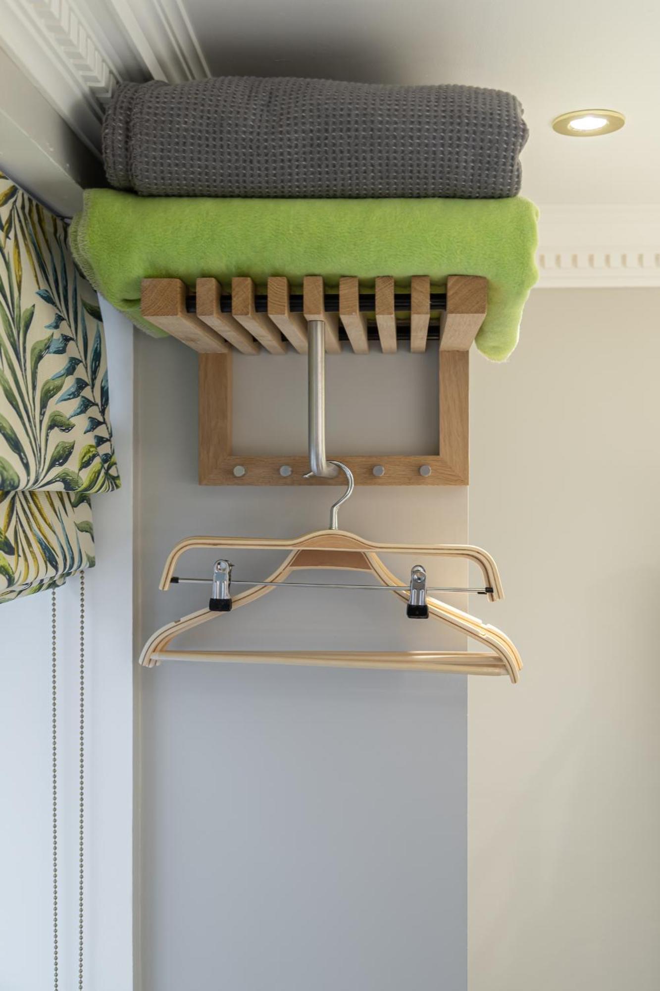 Beaches Brighton - Luxury Seafront Accommodation Bagian luar foto