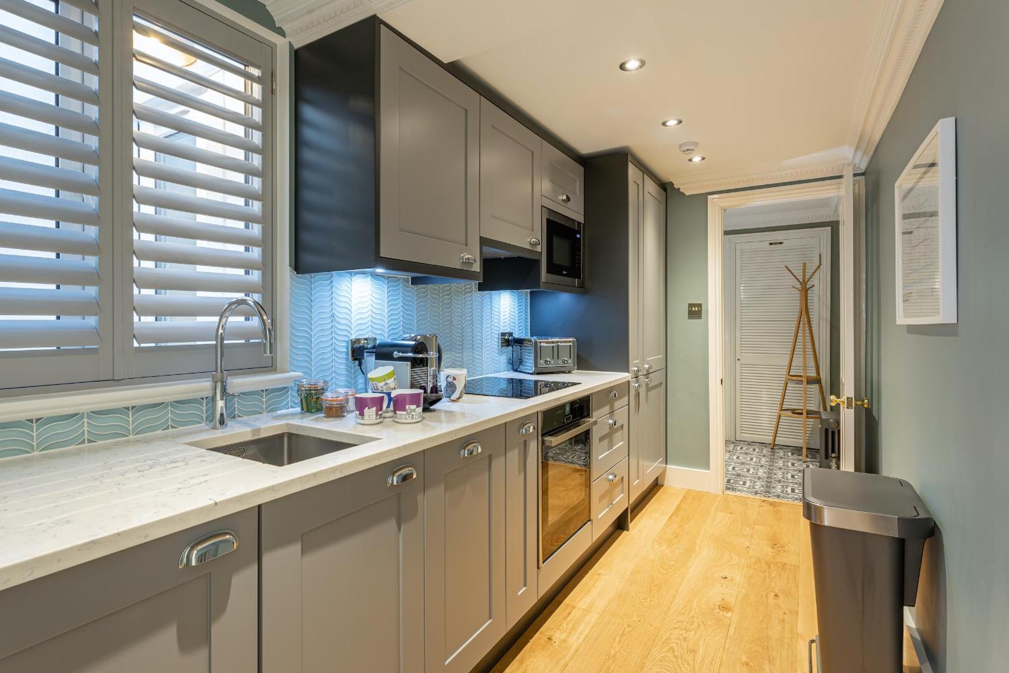 Beaches Brighton - Luxury Seafront Accommodation Bagian luar foto